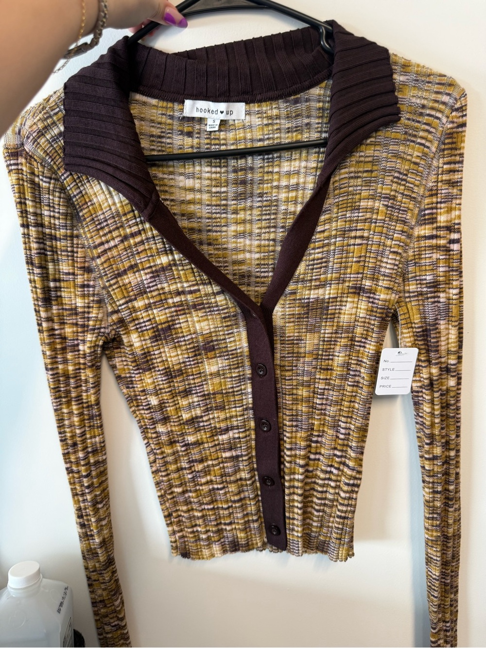 Hooked Up by IOT Women's Brown & Mustard Ribbed Button-Front Top